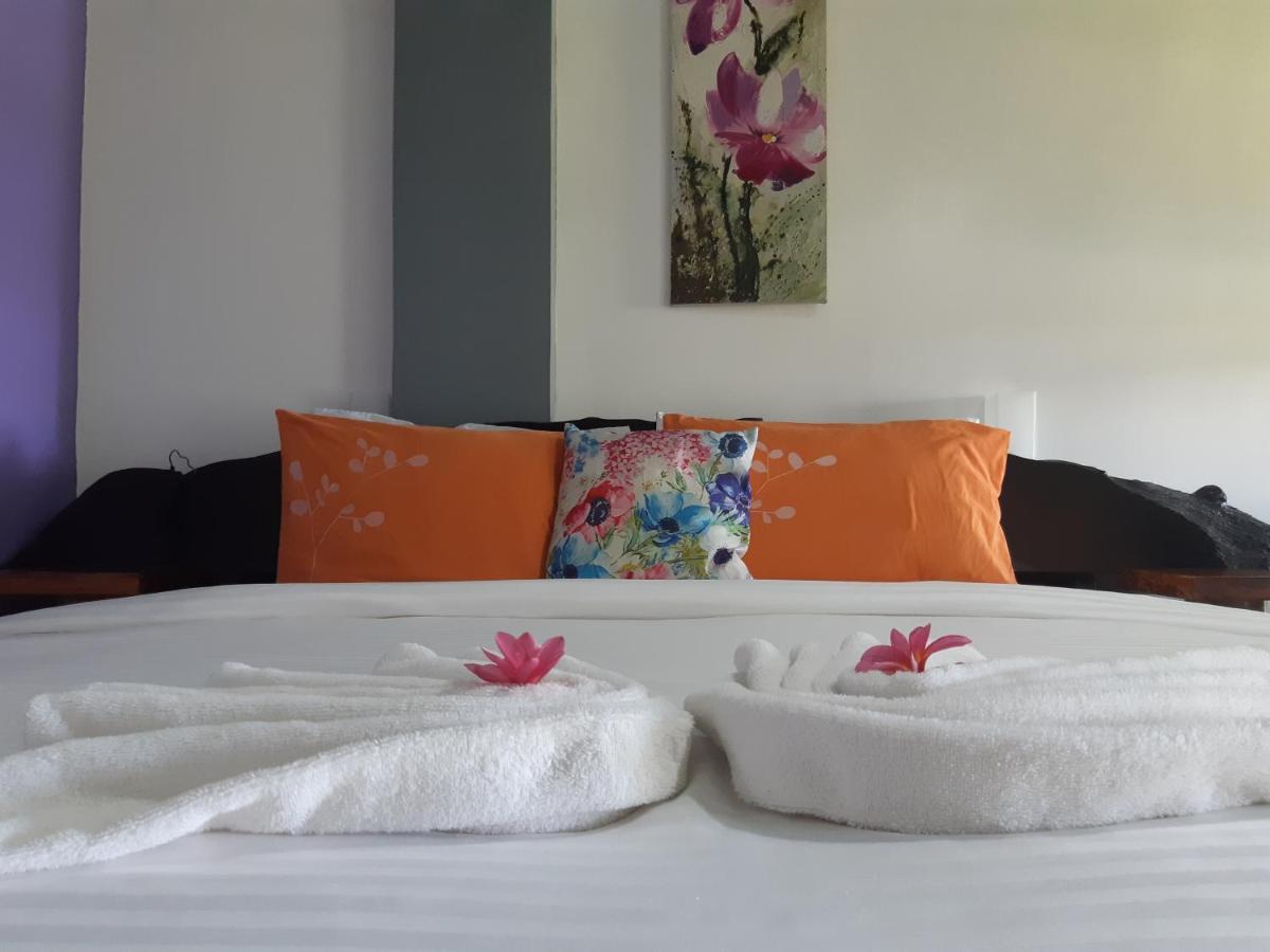 Daluyong Beach Resort Хенерал Луна Екстериор снимка