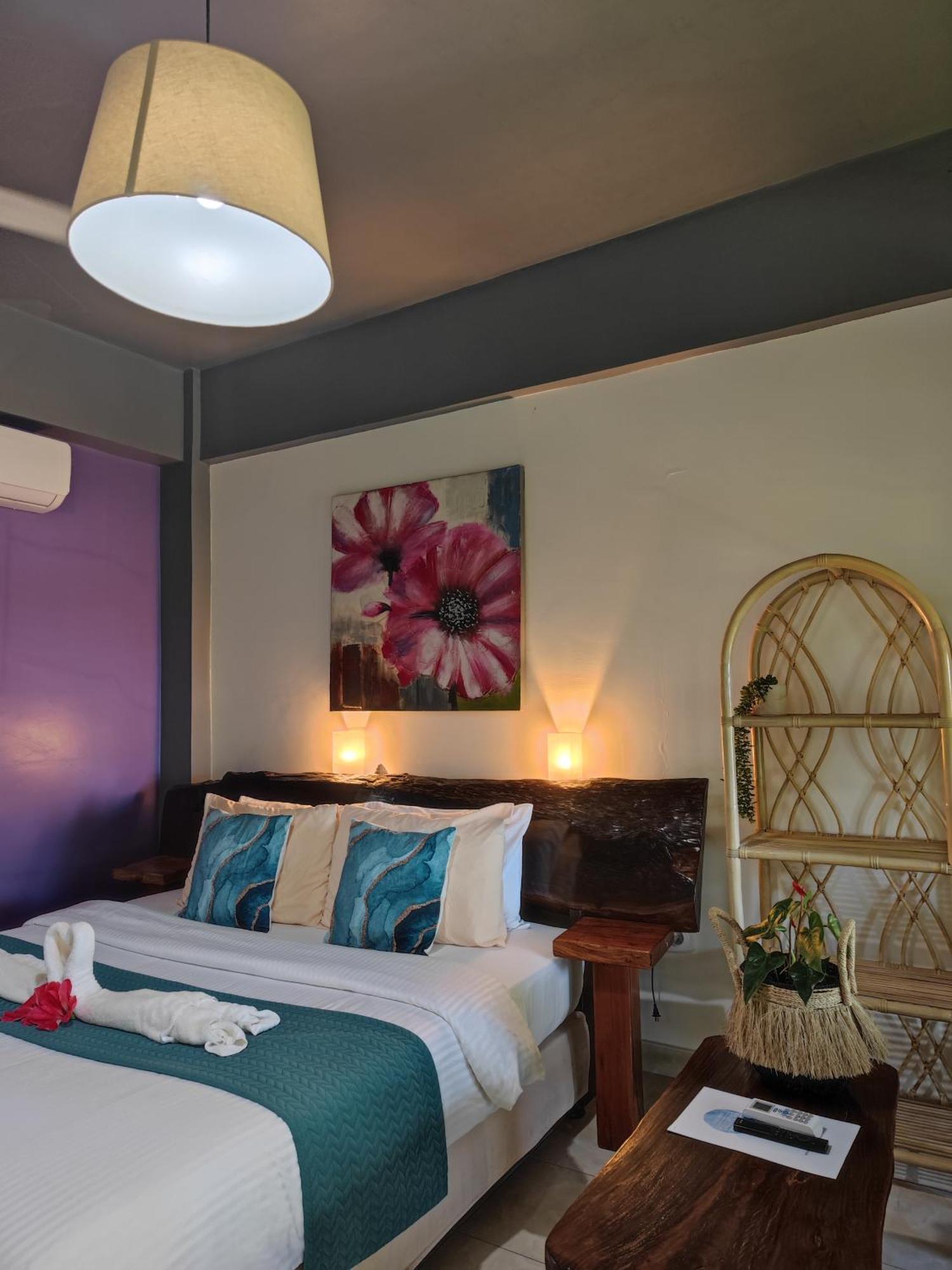Daluyong Beach Resort Хенерал Луна Екстериор снимка