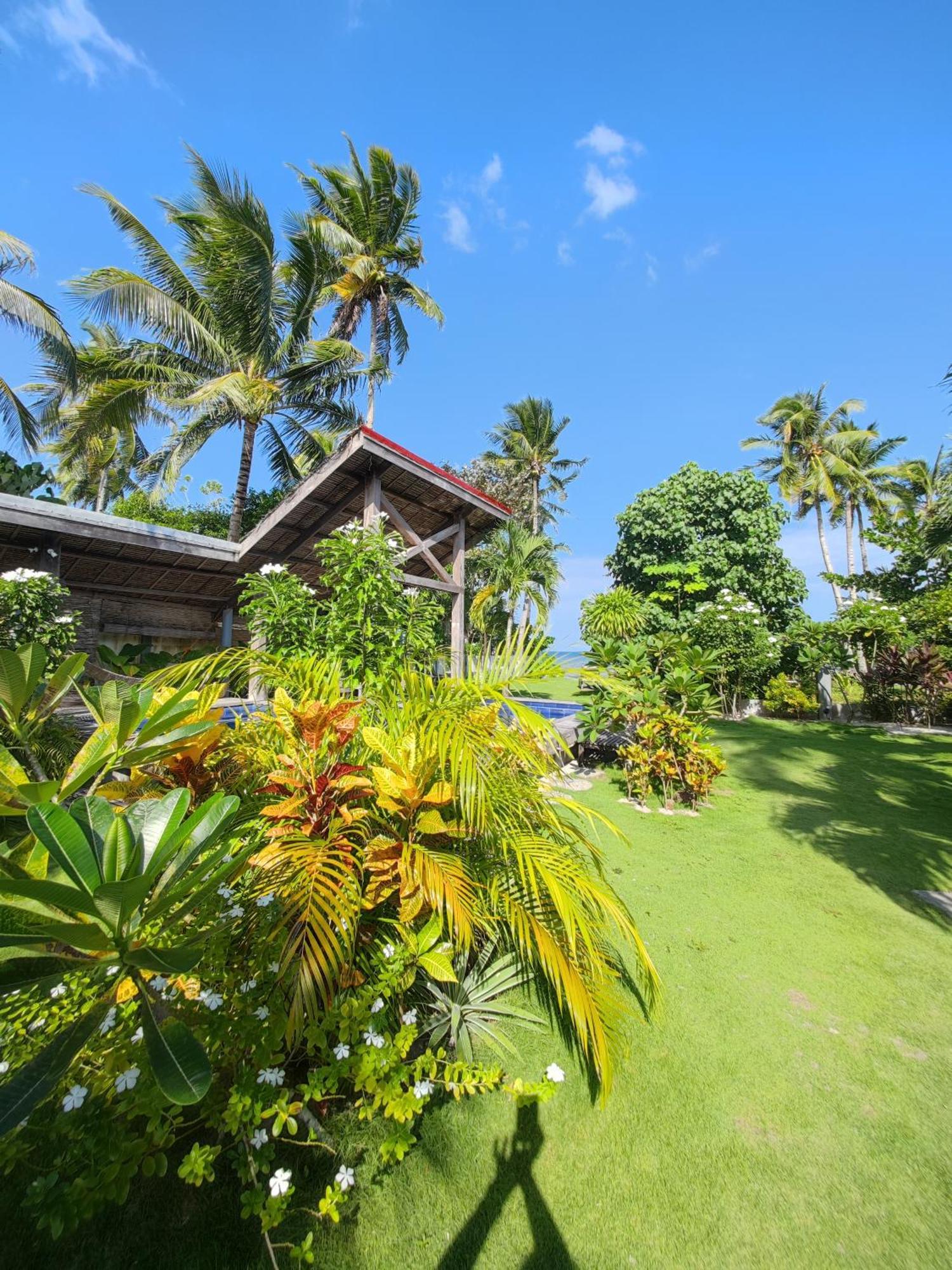 Daluyong Beach Resort Хенерал Луна Екстериор снимка