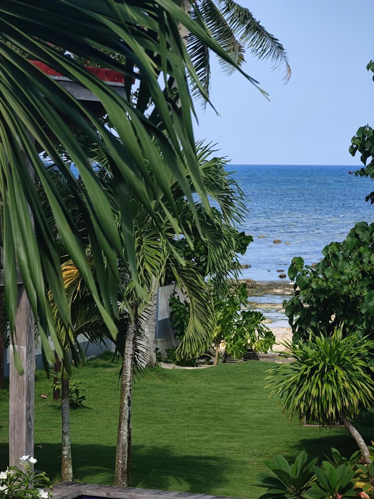 Daluyong Beach Resort Хенерал Луна Екстериор снимка