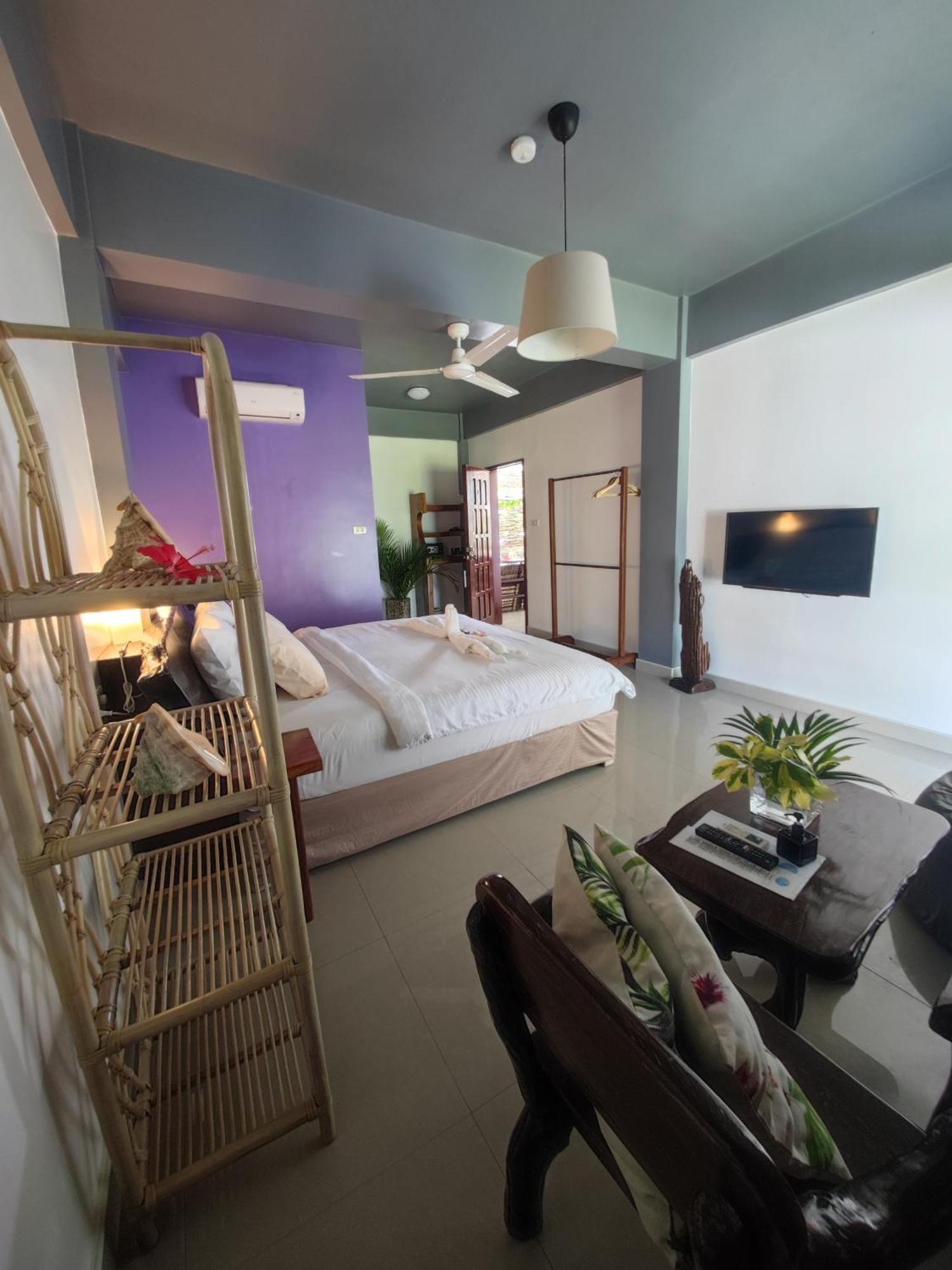 Daluyong Beach Resort Хенерал Луна Екстериор снимка